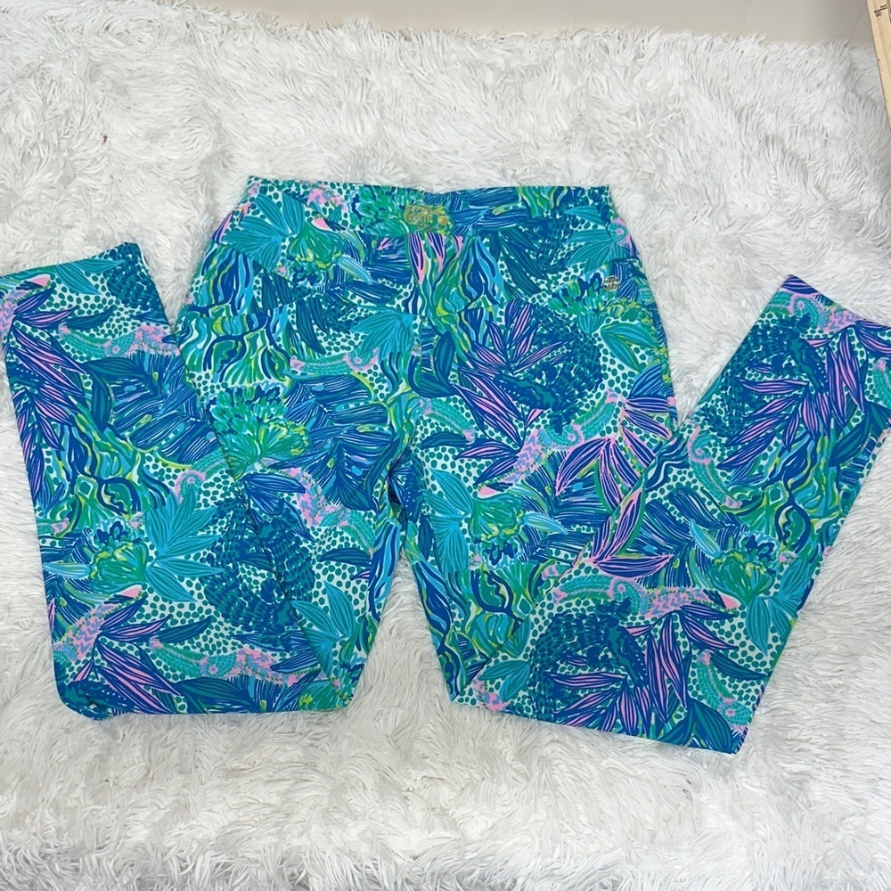 Lilly Pulitzer Blue and Green Leaf Print Leggings NWOT